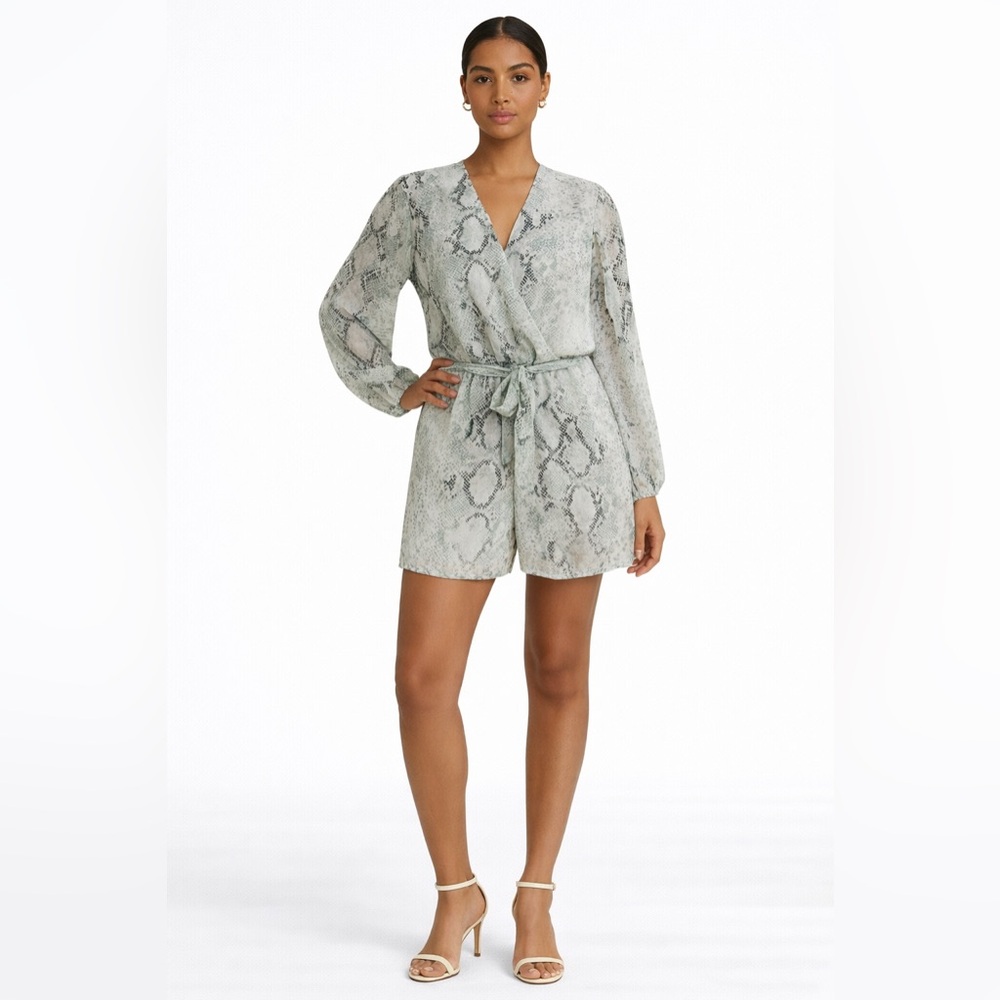 Arden B Snake Print Long Sleeve Romper Women’s Small Belted Wrap